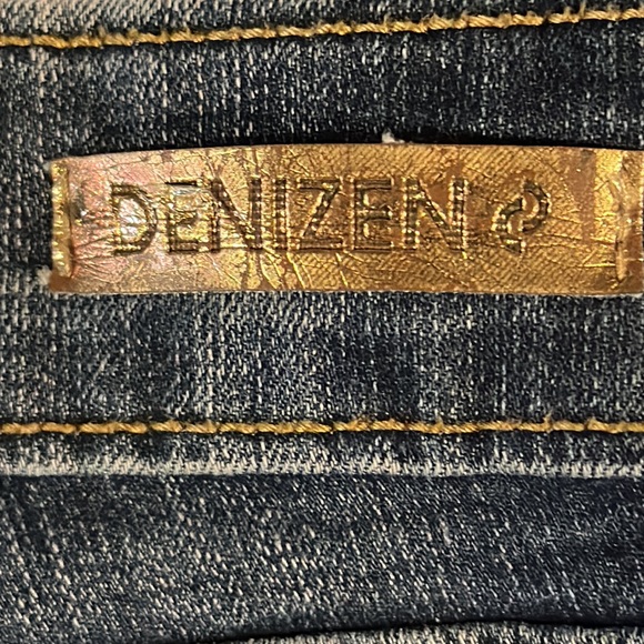 Denizen from Levi’s Cropped distressed jeans - Picture 12 of 12